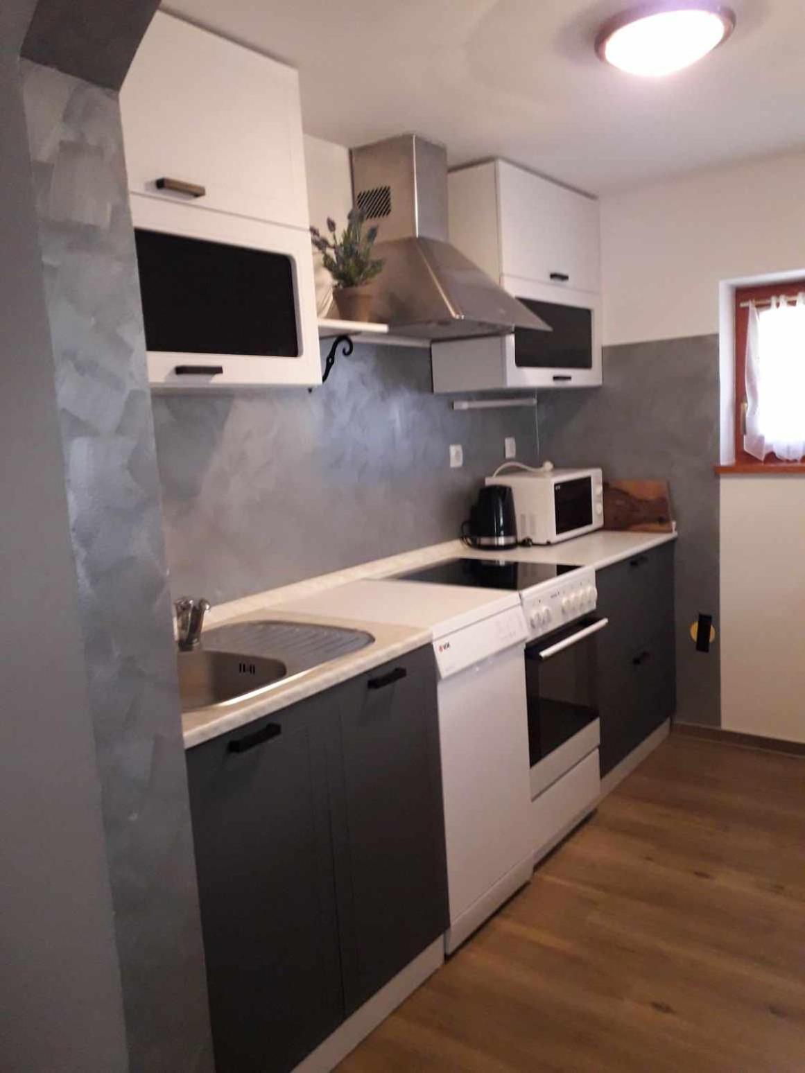 Apartmaji Brloznica Pod Veliko Planino Luče Eksteriør bilde